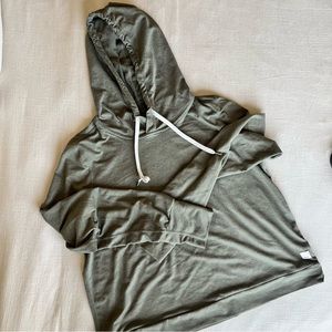 Women’s Vuori dream knit hoodie size L